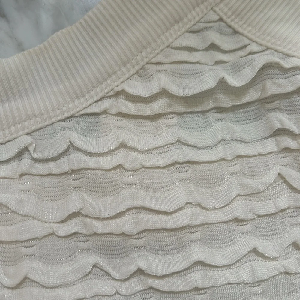 By Anthropologie Scoop Neck Ruffled Tank - Picture 7 of 8